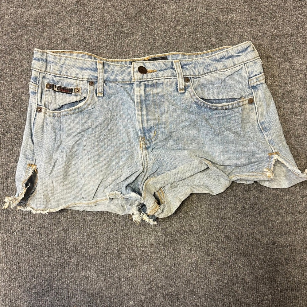 L.E.I. Shorts Womens Size 11 Light Wash Denim Distressed Cutoff Casual Jean